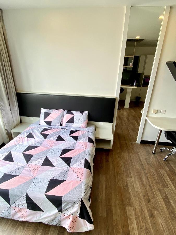 Landmark Residence 2, Studio For 2 Pax, High Floor, Nice View, Free Parking, Budget Stay กาจัง ภายนอก รูปภาพ