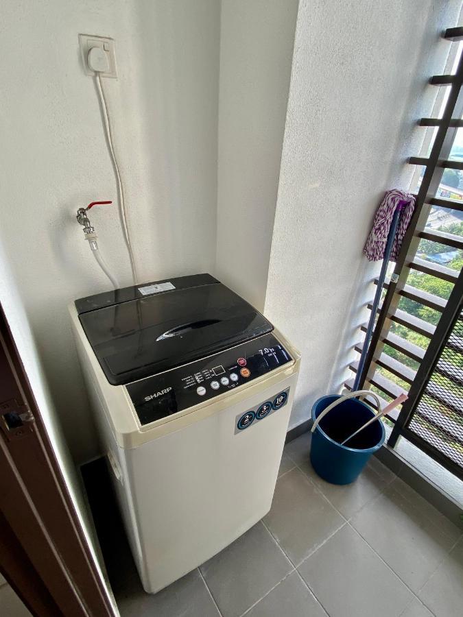 Landmark Residence 2, Studio For 2 Pax, High Floor, Nice View, Free Parking, Budget Stay กาจัง ภายนอก รูปภาพ