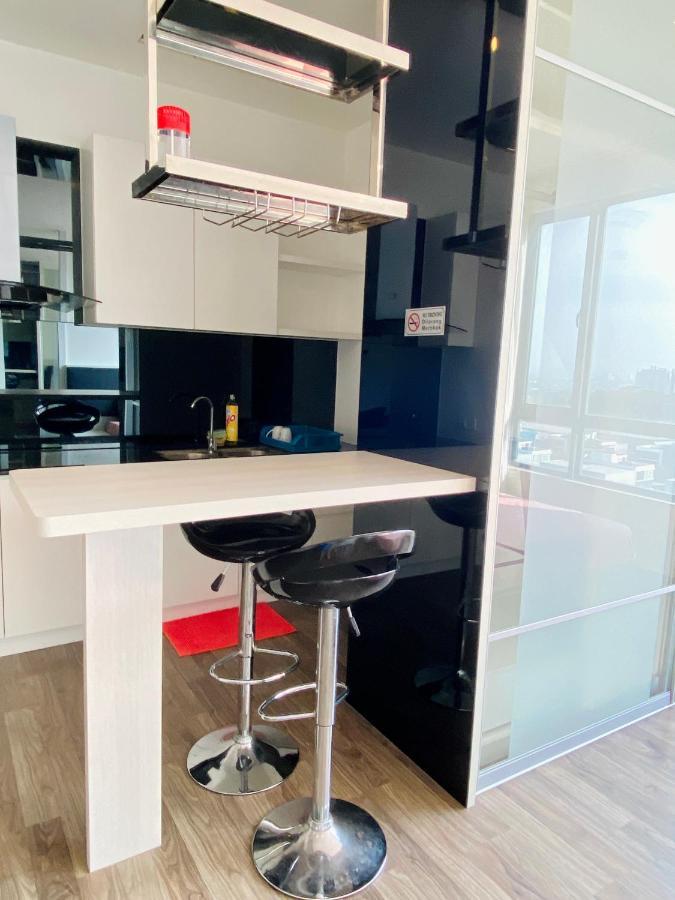 Landmark Residence 2, Studio For 2 Pax, High Floor, Nice View, Free Parking, Budget Stay กาจัง ภายนอก รูปภาพ